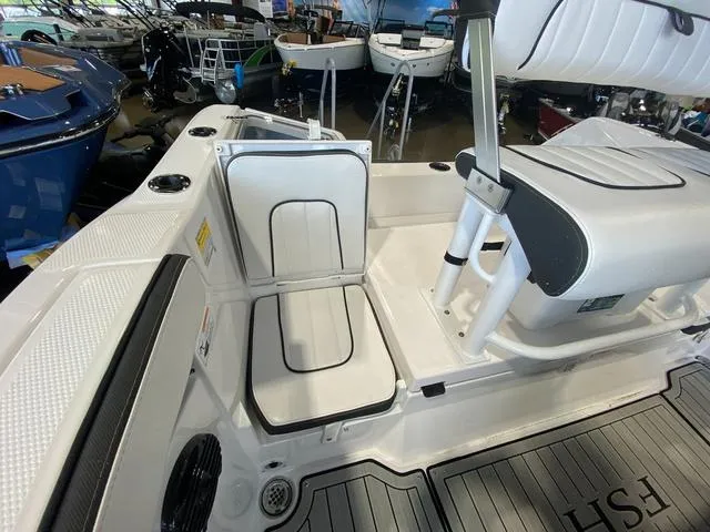 Slide: The Image of Yamaha 222 FSH Sport E 2024 - 7