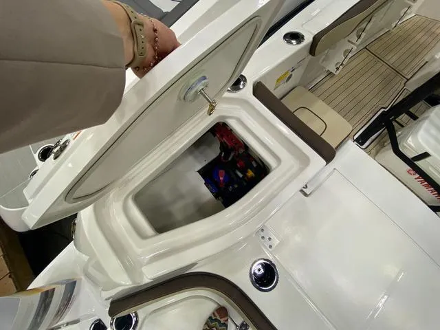 Slide: The Image of Yamaha 255 FSH Sport H 2024 - 10