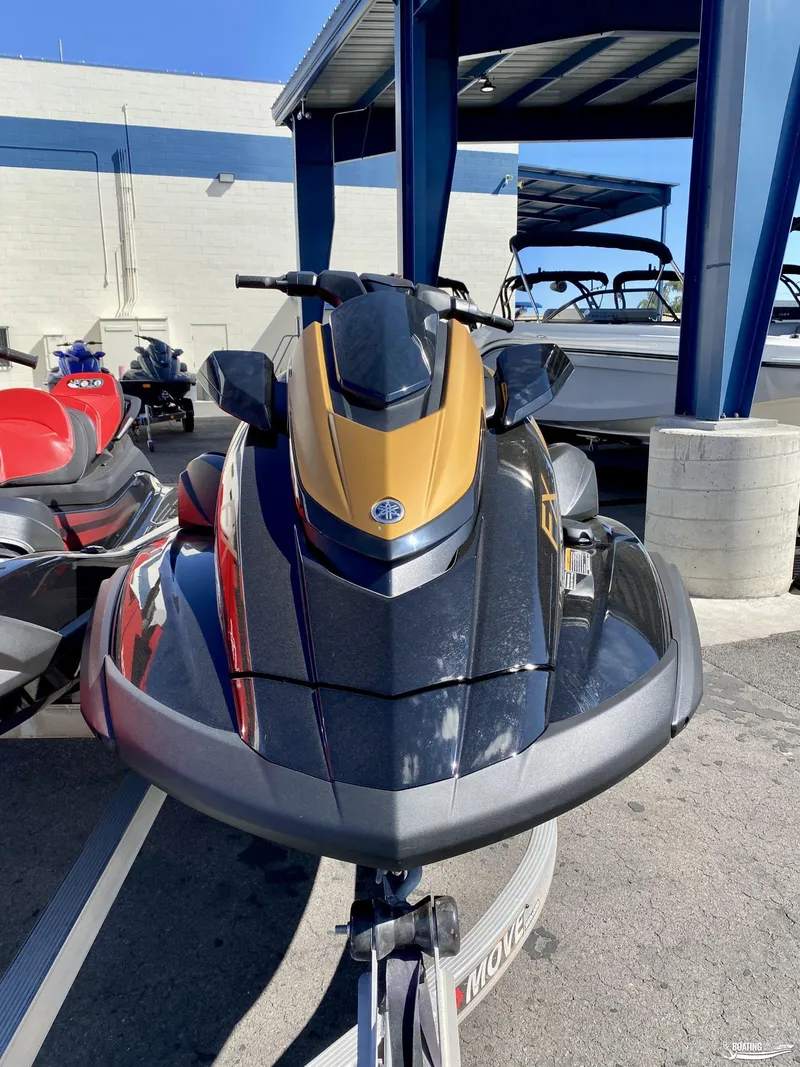 Slide: The Image of 2024 Yamaha WaveRunner FX Limited SVHO in showroom. - 3