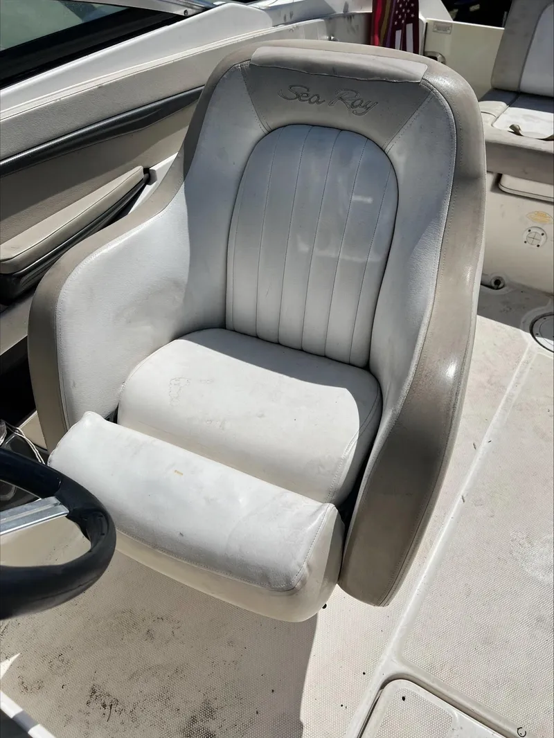 Slide: The Image of Sea Ray 240 Sundeck 2013 - 13