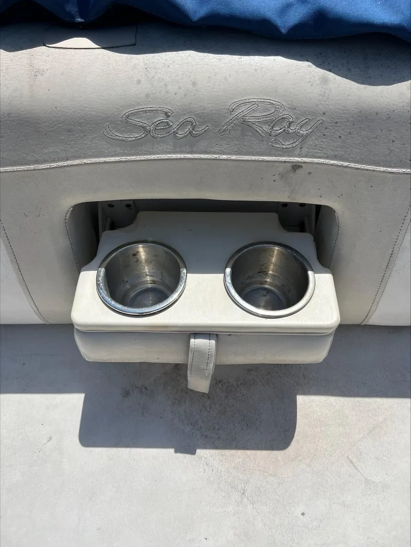 Slide: The Image of Sea Ray 240 Sundeck 2013 - 17