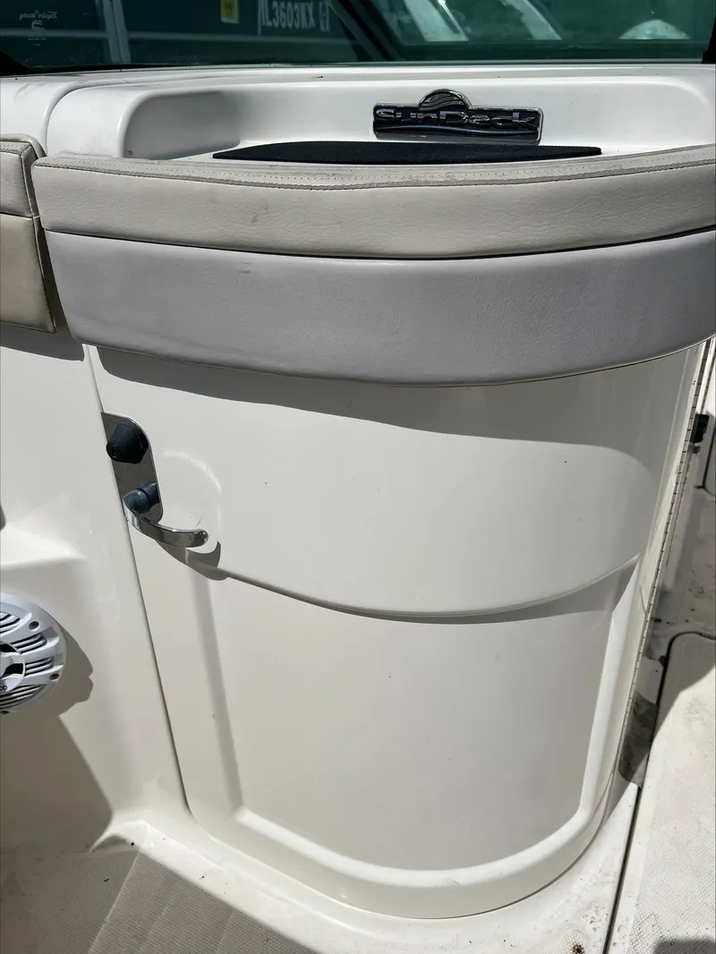 Slide: The Image of Sea Ray 240 Sundeck 2013 - 7