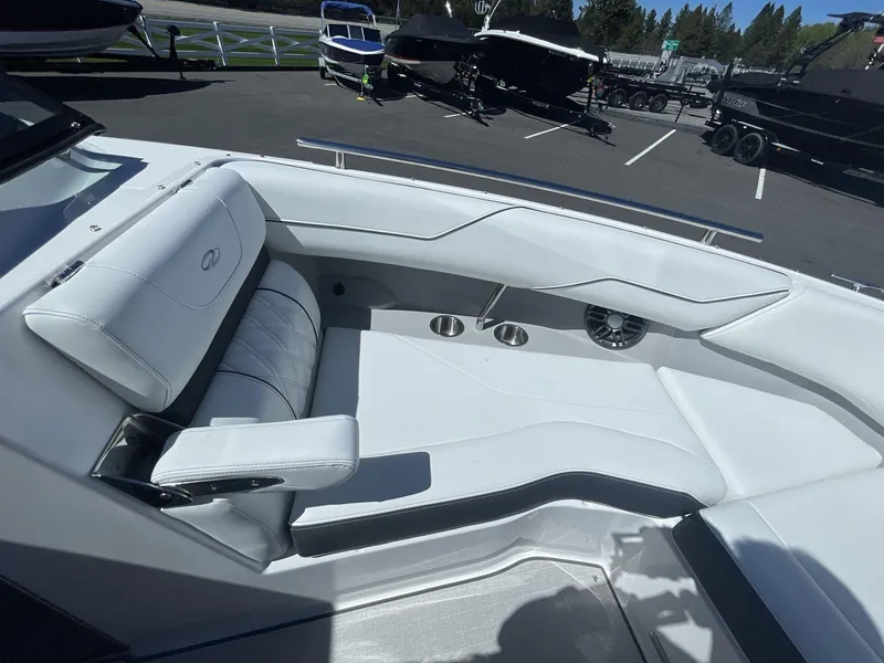 Slide: The Image of Regal LS4 2024 - 10