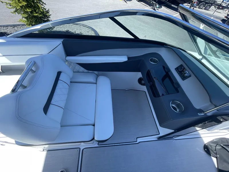 Slide: The Image of Regal LS4 2024 - 15