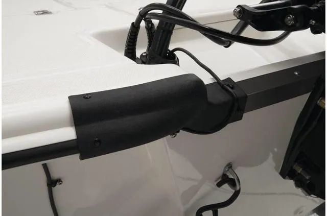 Slide: The Image of Mako Pro Skiff 19 CC 2023 - 8