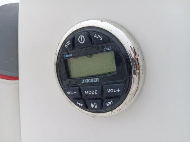 Slide: The Image of Tahoe TAHOE T18 W/115 HP 2024 - 15