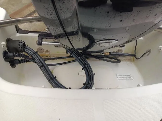 Slide: The Image of Tahoe TAHOE T18 W/115 HP 2024 - 19