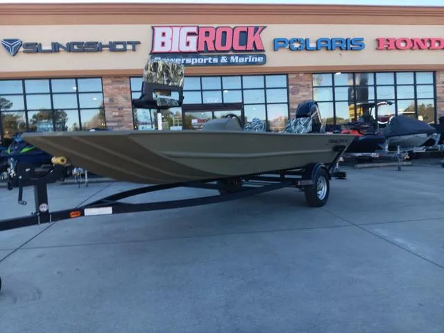 The Image of Tracker Grizzly 1754 SC 2024 - 1