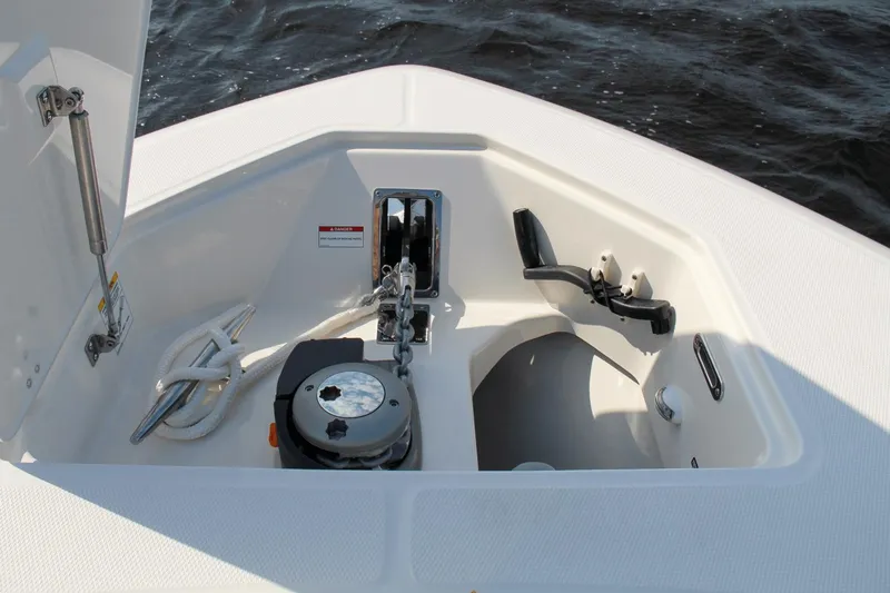 Slide: The Image of Boston Whaler 380 Realm 2025 - 67