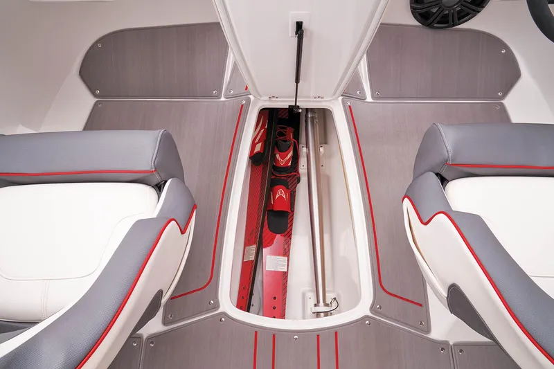 Slide: The Image of Tahoe 210 S Limited - 59