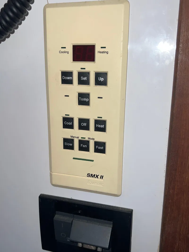 Slide: The Image of Endeavour EndeavourCat 36 2000 - 126