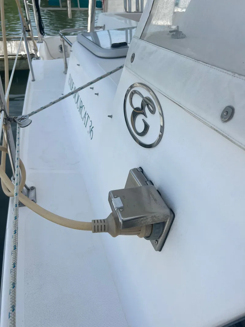 Slide: The Image of Endeavour EndeavourCat 36 2000 - 13