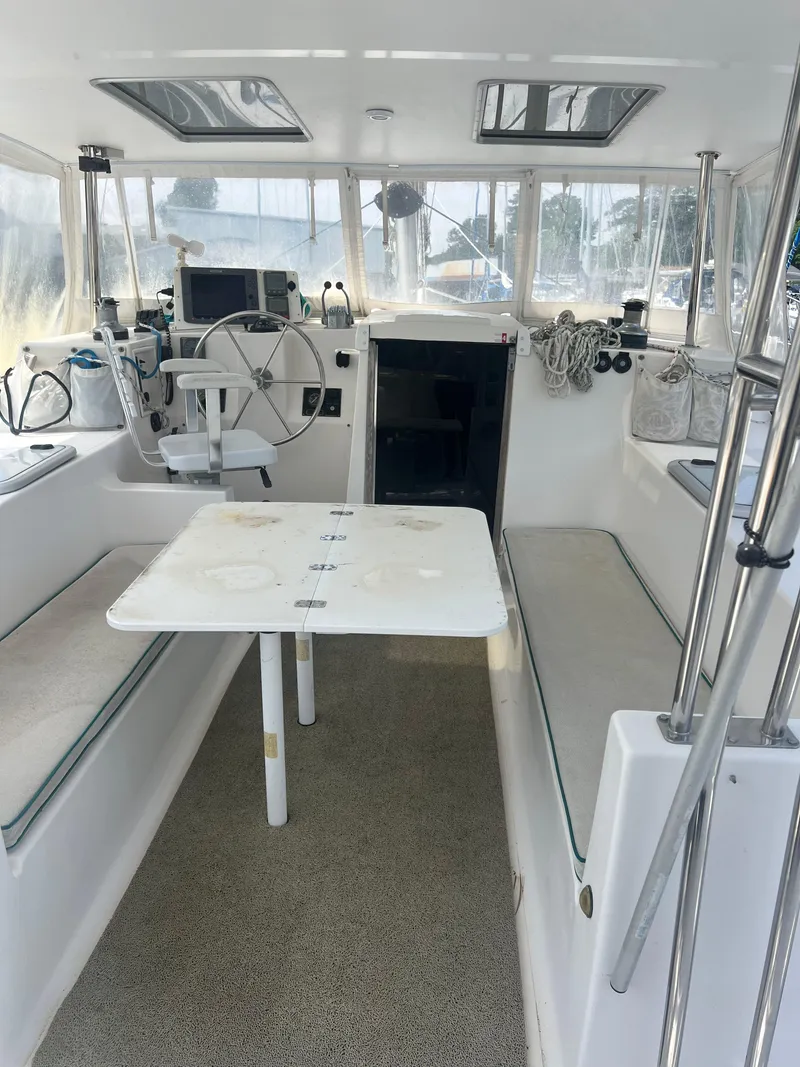 Slide: The Image of Endeavour EndeavourCat 36 2000 - 16