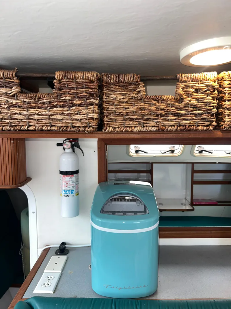 Slide: The Image of Endeavour EndeavourCat 36 2000 - 51