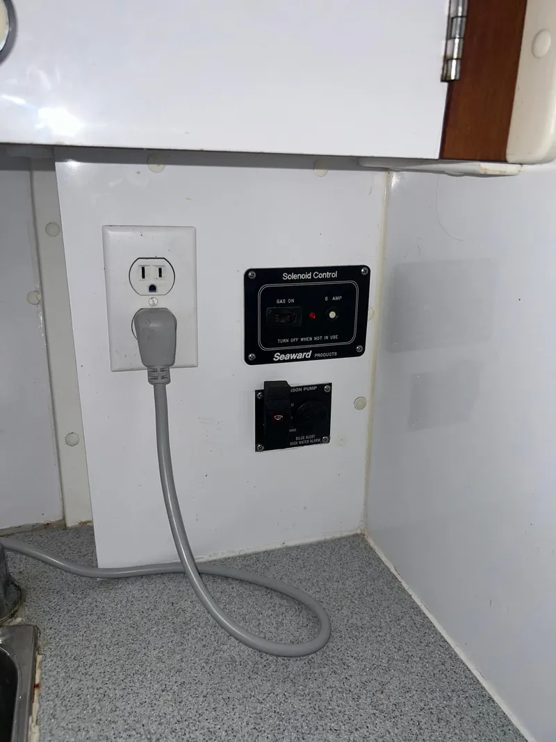 Slide: The Image of Endeavour EndeavourCat 36 2000 - 78