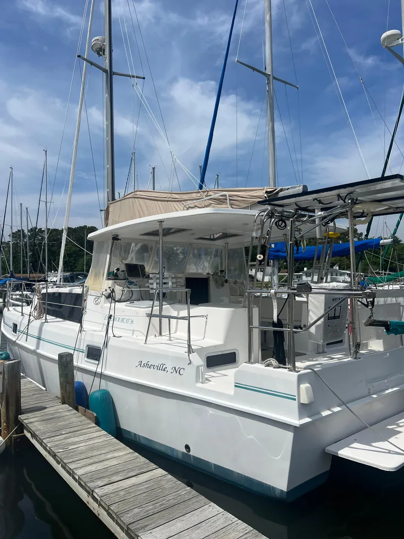 Slide: The Image of Endeavour EndeavourCat 36 2000 - 8