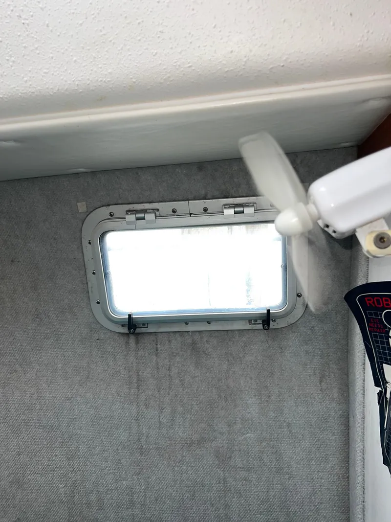 Slide: The Image of Endeavour EndeavourCat 36 2000 - 87