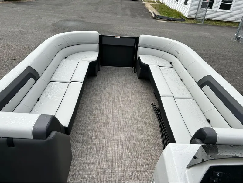 Slide: The Image of 2023 Viaggio Lago L25C pontoon boat with spacious seating and modern design. - 9