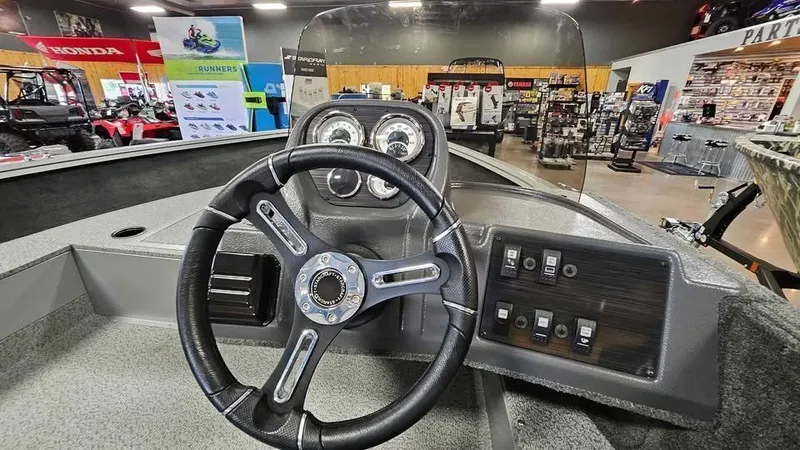 Slide: The Image of Starcraft Stealth 166 SC 2024 - 5