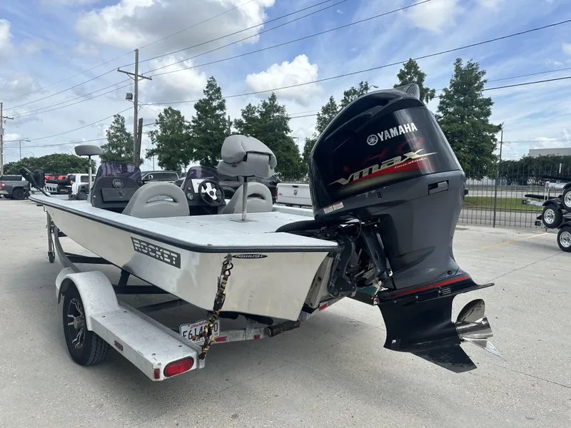 Slide: The Image of 1998 ROCKET 20 DC boat with Yamaha VMAX outboard motor on trailer. - 5