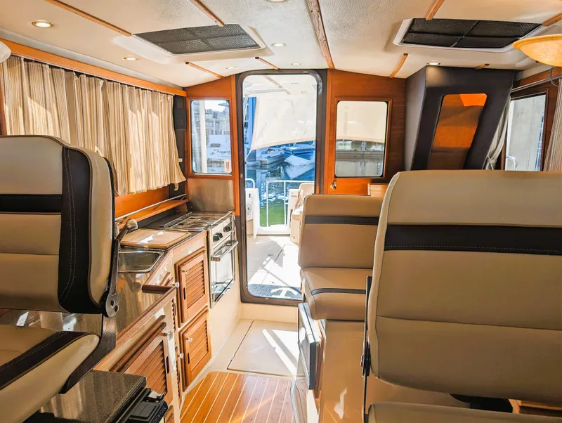 Slide: The Image of Ranger Tug R-31 CB 2018 - 20