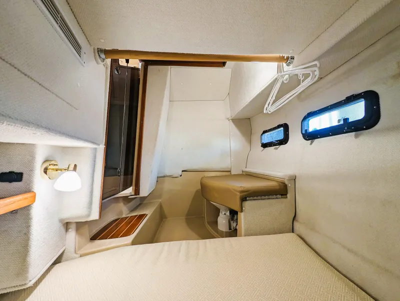 Slide: The Image of Ranger Tug R-31 CB 2018 - 34