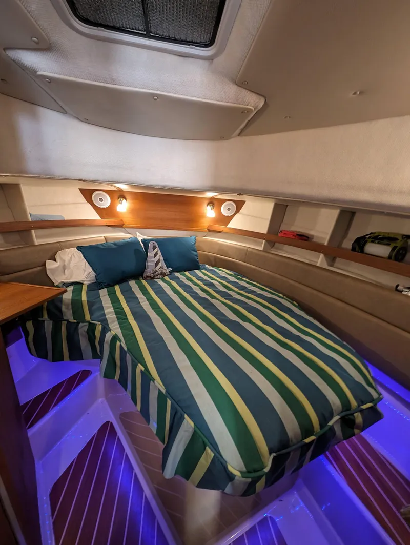 Slide: The Image of Ranger Tug R-31 CB 2018 - 45