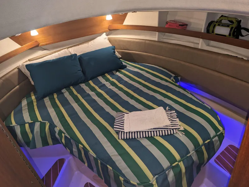 Slide: The Image of Ranger Tug R-31 CB 2018 - 48