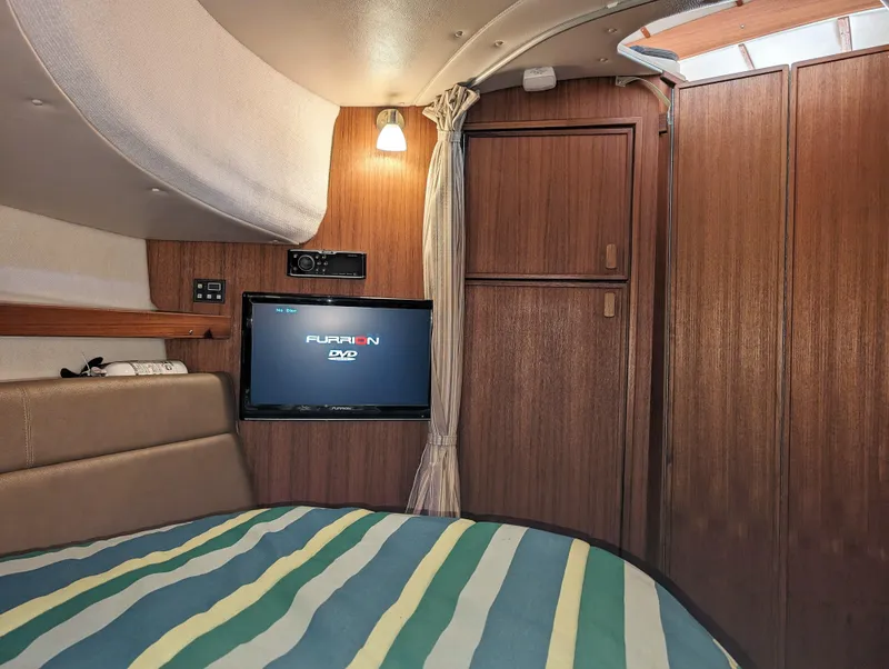 Slide: The Image of Ranger Tug R-31 CB 2018 - 51