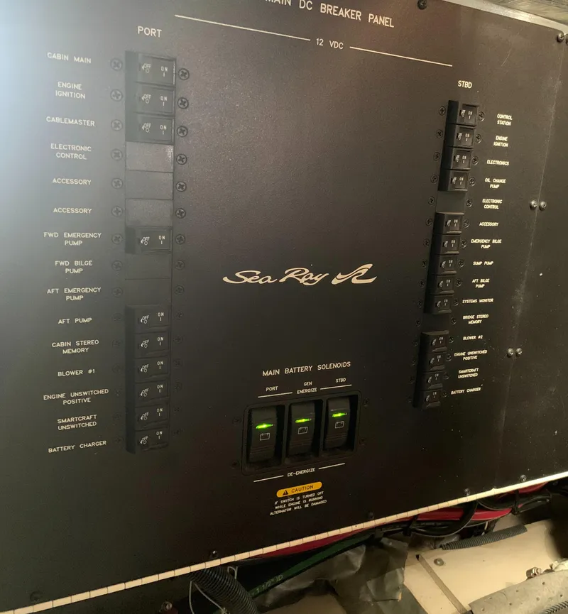 Slide: The Image of Sea Ray 390 Motor Yacht 2005 - 59