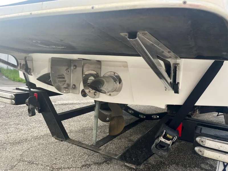 Slide: The Image of 2014 Malibu Response TXi boat propeller and trailer detail. - 4
