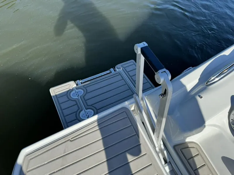 Slide: The Image of Crownline Boats 330 XSS 2025 - 11