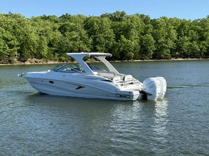 Slide: The Image of Crownline Boats 330 XSS 2025 - 13