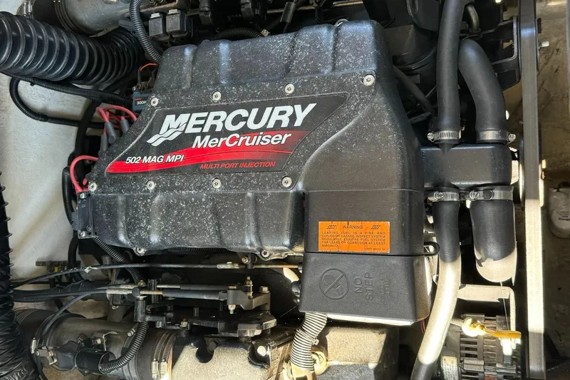 Slide: The Image of Mercury MerCruiser 502 MAG MPI engine in a 2000 Cobalt 252 boat. - 15