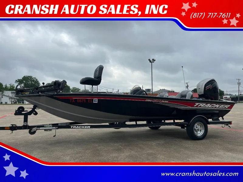 Slide: The Image of 2018 Tracker Pro Team 190 boat for sale at Cransh Auto Sales, Inc. - 12