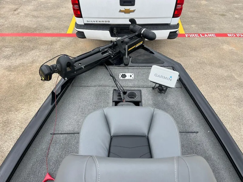 Slide: The Image of 2018 Tracker Pro Team 190 boat with Garmin fishfinder and trolling motor. - 28