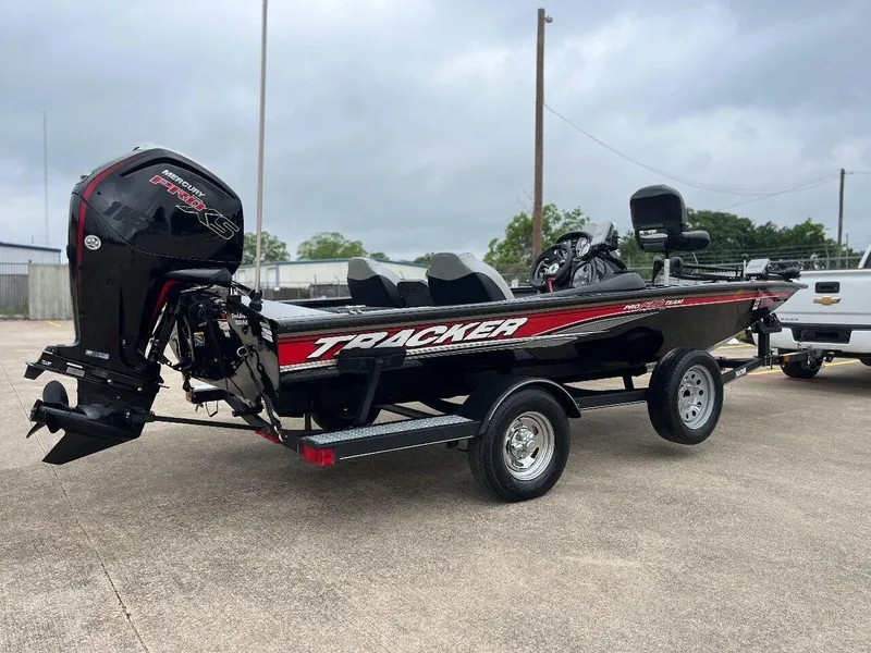 Slide: The Image of 2018 Tracker Pro Team 190 fishing boat on trailer. - 7