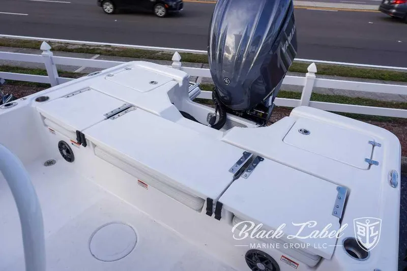 Slide: The Image of 2024 Sea Fox 251 Bay boat with Yamaha outboard motor, rear deck view. - 8