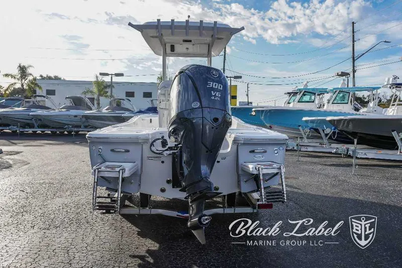 Slide: The Image of 2024 Sea Fox Seafox 251 Bay boat with Yamaha 300 V6 engine at Black Label Marine Group. - 16