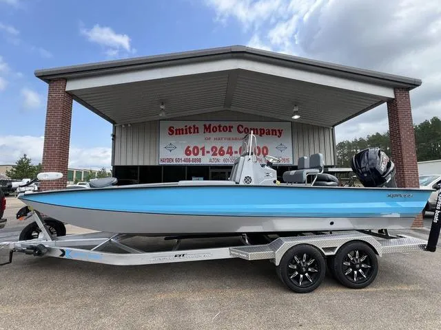 The Image of Xpress X23B Lounge 2025 - 1