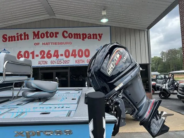 Slide: The Image of Xpress X23B Lounge 2025 - 11