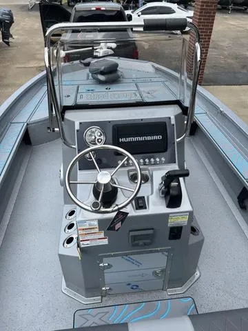 Slide: The Image of Xpress X23B Lounge 2025 - 14