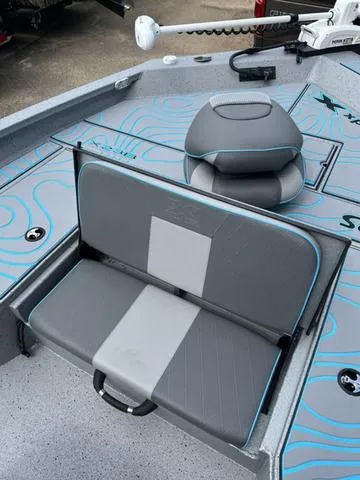 Slide: The Image of Xpress X23B Lounge 2025 - 22