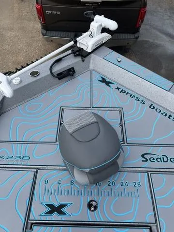 Slide: The Image of Xpress X23B Lounge 2025 - 29