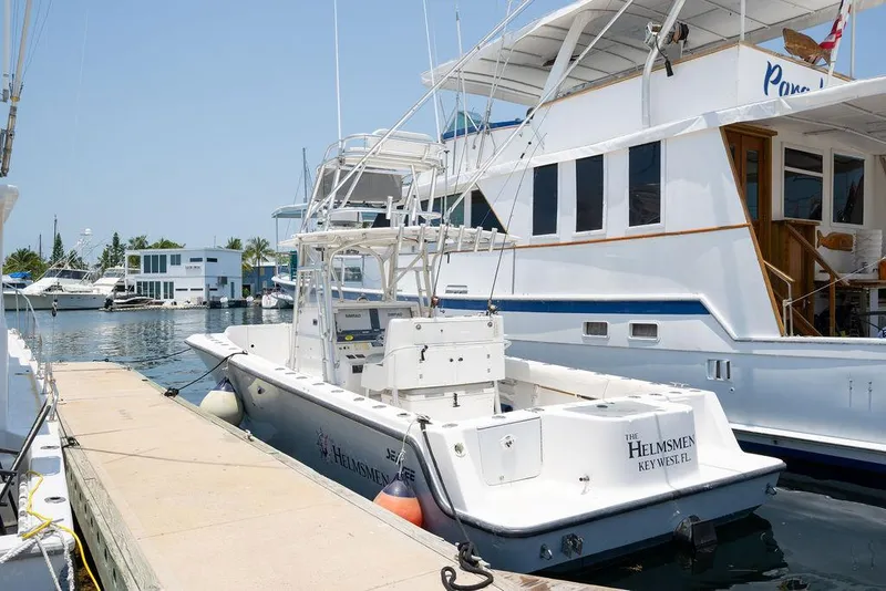 Slide: The Image of SeaVee Inboard 2006 - 0