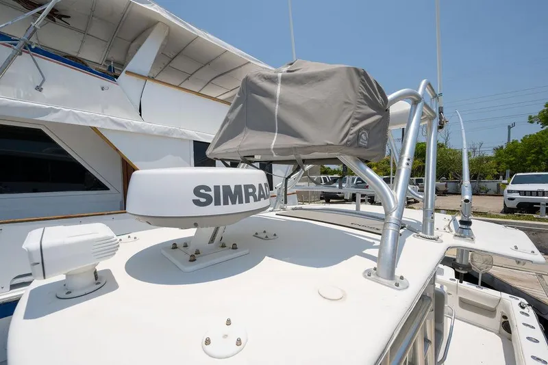 Slide: The Image of SeaVee Inboard 2006 - 28