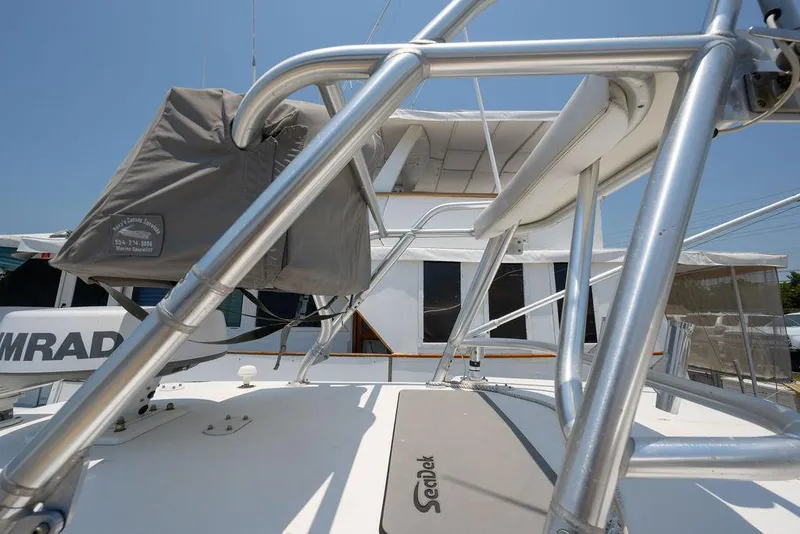 Slide: The Image of SeaVee Inboard 2006 - 29