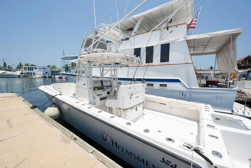 Slide: The Image of SeaVee Inboard 2006 - 5