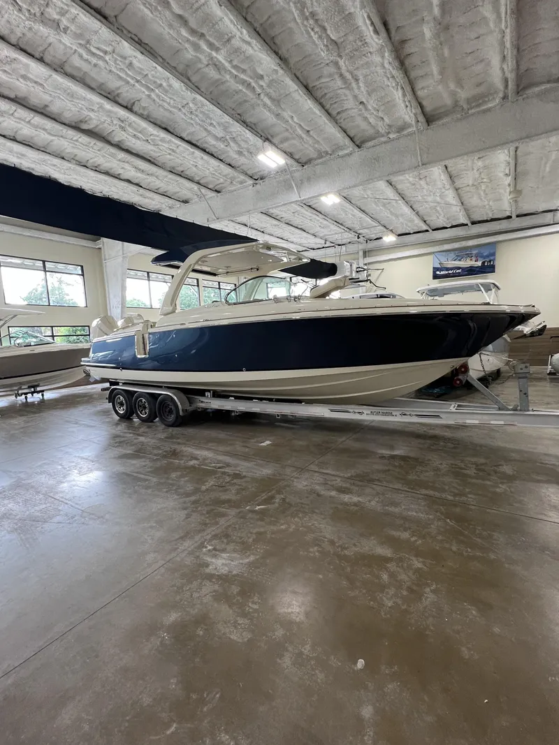 Slide: The Image of Chris-Craft 31 GT 2024 - 16