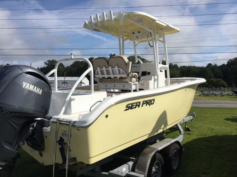 Slide: The Image of Sea Pro 222 CC T TOP 2024 - 5